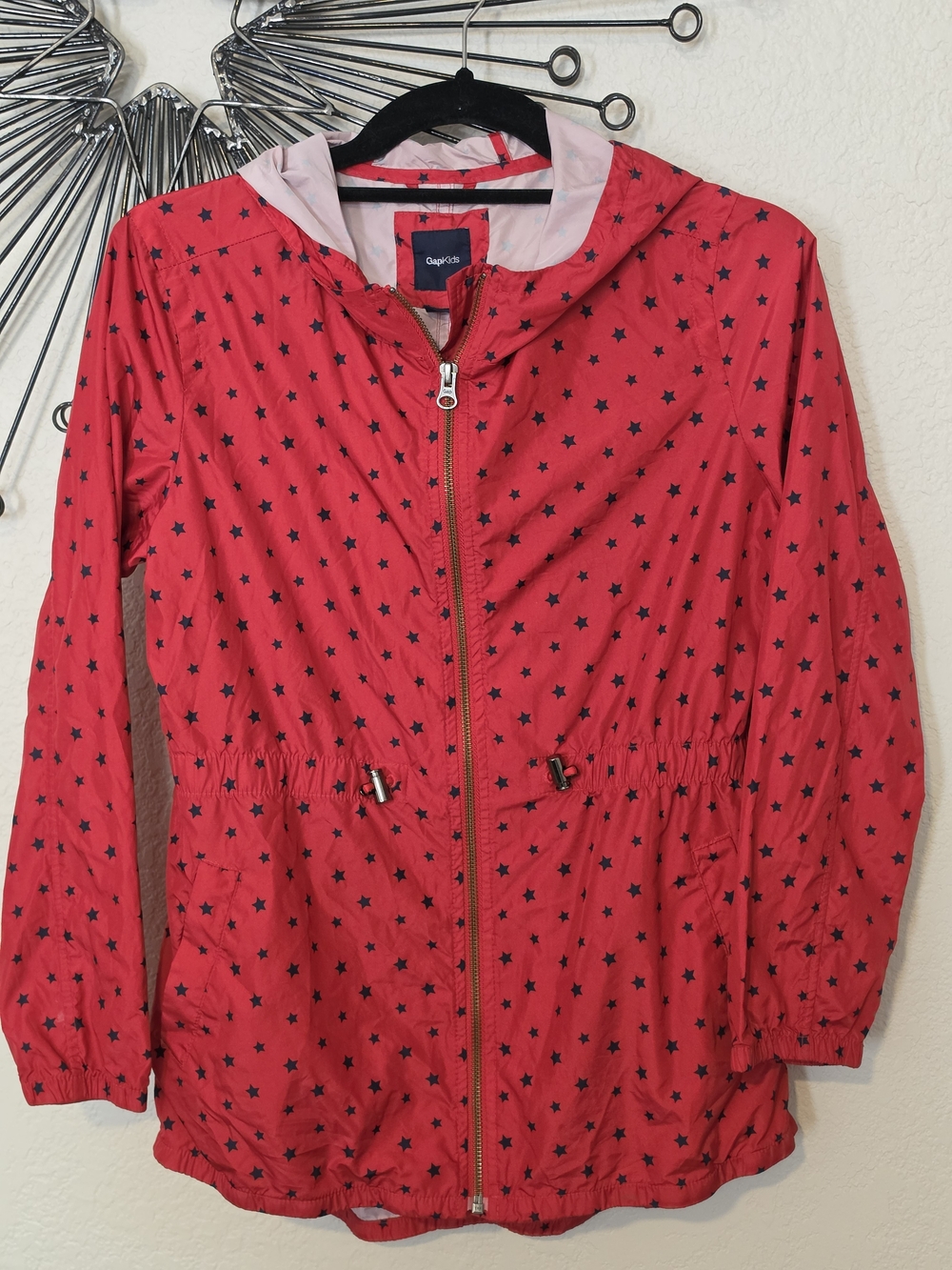 GAP Red Star-Print Hooded Windbreaker Jacket